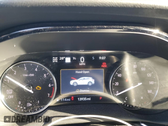 2022 Buick Envision Essence with VIN LRBFZPR47ND067434, listed as a Copart auction lot 82749104 with 13,935 mi miles and Salvage Title. Bid and sale history available at carsss.com. Image 9.