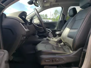 2020 GMC Terrain SLT z VIN 3GKALPEX2LL133350, wystawiony jako Copart lot #51665235 z przebiegiem 125 568 mil mil oraz Szkoda całkowita • Salvage title. Historia ofert i sprzedaży dostępna na DreamBid. Obrazek 7.