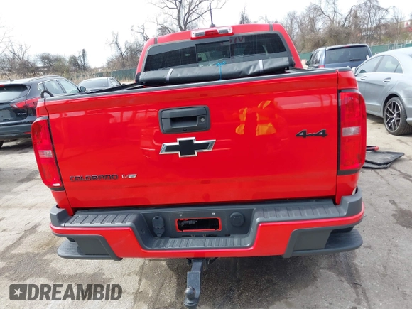 2018 Chevrolet Colorado 4WD Z71 z VIN 1GCGTDEN8J1141945, wystawiony jako IAAI lot #41837680 z przebiegiem 67 686 mil mil oraz . Historia ofert i sprzedaży dostępna na DreamBid. Obrazek 16.