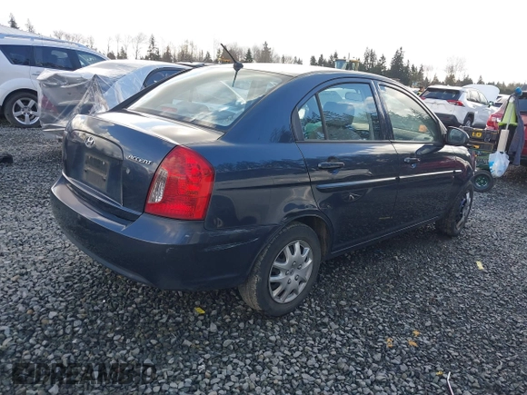 2008 Hyundai Accent GLS with VIN KMHCN46C58U207099, listed as a IAAI auction lot 41788937 with 99,812 mi miles. Bid and sale history available at carsss.com. Image 4.