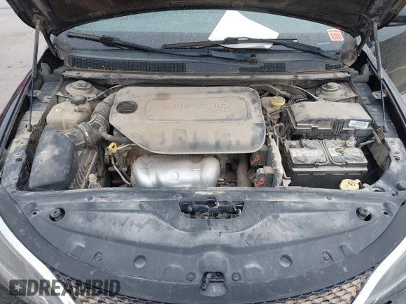 2015 Chrysler 200 Limited with VIN 1C3CCCAB5FN546251, listed as a IAAI auction lot 41860725 with 171,380 mi miles. Bid and sale history available at carsss.com. Image 10.