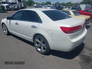 2011 Lincoln MKZ with VIN 3LNHL2JC2BR772688, listed as a IAAI auction lot 42525389 with 127,530 mi miles and . Bid and sale history available at DreamBid. Image 3.