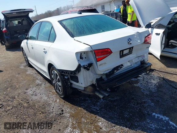 2016 Volkswagen Jetta Sedan 1.4T S w/Technology with VIN 3VW267AJ1GM284752, listed as a IAAI auction lot 41779951 with 164,880 mi miles. Bid and sale history available at carsss.com. Image 3.