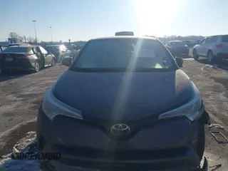 2019 Toyota C-HR XLE with VIN NMTKHMBX3KR088298, listed as a IAAI auction lot 41411204 with 52,790 mi miles. Bid and sale history available at carsss.com. Image 12.