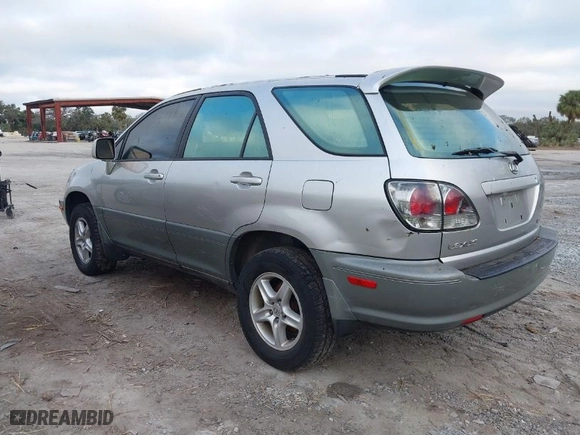 2001 Lexus RX 300 with VIN JTJHF10U510186496, listed as a IAAI auction lot 41592062 with 157,830 mi miles. Bid and sale history available at carsss.com. Image 3.