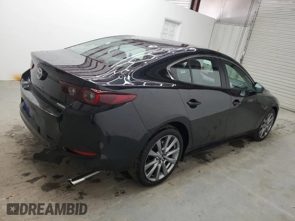 2025 Mazda 3 S Preferred z VIN 3MZBPACM8SM465549, wystawiony jako Copart lot #51589695 z przebiegiem 1 857 mil mil oraz Szkoda całkowita • Salvage title. Historia ofert i sprzedaży dostępna na DreamBid. Obrazek 3.