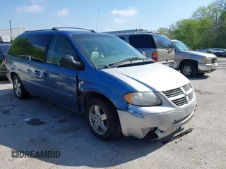 2007 Dodge Grand Caravan SXT z VIN 2D4GP44L47R177367, wystawiony jako IAAI lot #42090588 z przebiegiem 266 244 mil mil oraz . Historia ofert i sprzedaży dostępna na DreamBid. Obrazek 1.