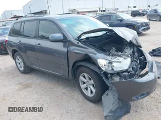 2010 Toyota Highlander z VIN 5TDZK3EH9AS007738, wystawiony jako IAAI lot #42303941 z przebiegiem 175 814 mil mil oraz . Historia ofert i sprzedaży dostępna na DreamBid. Obrazek 1.
