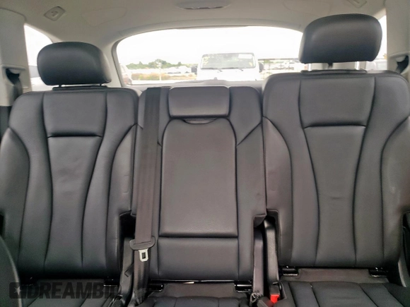 2019 Audi Q7 Premium Plus with VIN WA1LHAF73KD035542, listed as a Copart auction lot 60474105 with 75,950 mi miles and Salvage title. Bid and sale history available at DreamBid. Image 10.