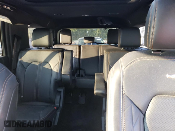 2023 Ford Expedition Platinum z VIN 1FMJU1L87PEA35787, wystawiony jako Copart lot #75626184 z przebiegiem 19 799 mil mil oraz Szkoda całkowita • Salvage title. Historia ofert i sprzedaży dostępna na DreamBid. Obrazek 10.