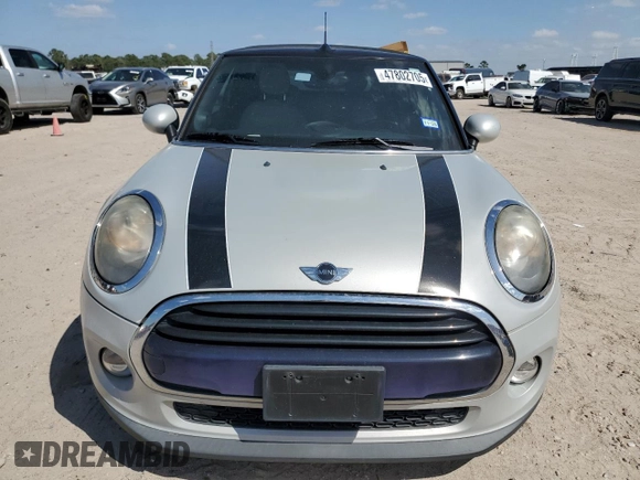 2016 MINI Convertible z VIN WMWWG5C51G3C19570, wystawiony jako Copart lot #47802705 z przebiegiem 92 492 mil mil oraz Szkoda całkowita • Salvage title. Historia ofert i sprzedaży dostępna na DreamBid. Obrazek 5.