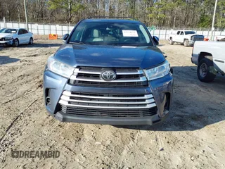 2018 Toyota Highlander LE with VIN 5TDZZRFH1JS246973, listed as a IAAI auction lot 41724379 with 185,461 mi miles and . Bid and sale history available at DreamBid. Image 12.