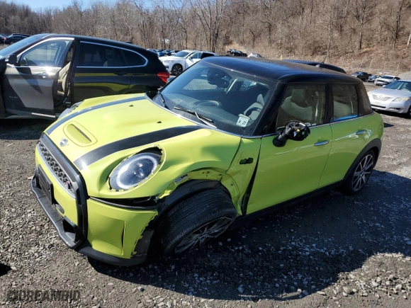 2023 MINI Hardtop 4 Door Cooper S with VIN WMW53DK07P2T11728, listed as a Copart auction lot 49660355 with 42,713 mi miles and Salvage Title. Bid and sale history available at carsss.com. Image 1.