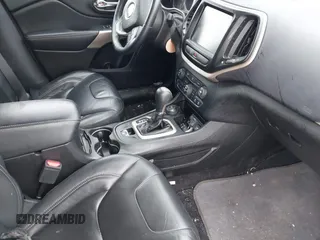 2018 Jeep Cherokee Limited with VIN 1C4PJMDB9JD564528, listed as a IAAI auction lot 41601139 with 110,711 mi miles. Bid and sale history available at carsss.com. Image 5.