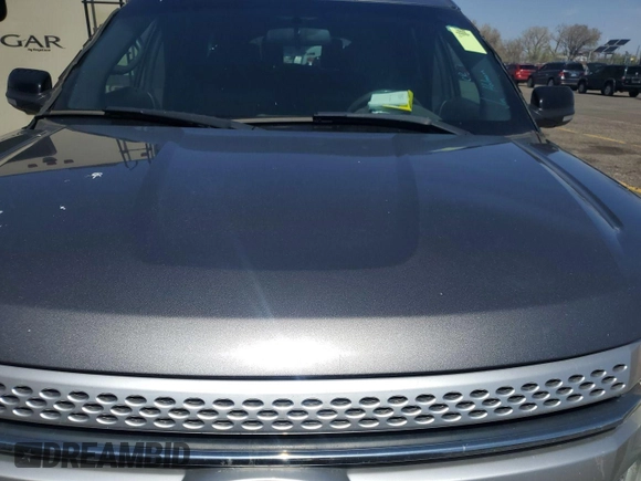 2014 Ford Explorer XLT z VIN 1FM5K8D85EGB28002, wystawiony jako IAAI lot #42367085 z przebiegiem 140 492 mil mil oraz . Historia ofert i sprzedaży dostępna na DreamBid. Obrazek 8.