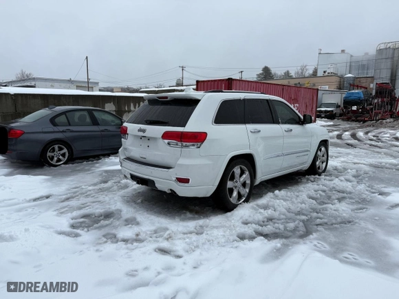 2014 Jeep Grand Cherokee Overland with VIN 1C4RJFCM1EC298621, listed as a Copart auction lot 50373995 with 142,491 mi miles and Clean Title. Bid and sale history available at carsss.com. Image 4.
