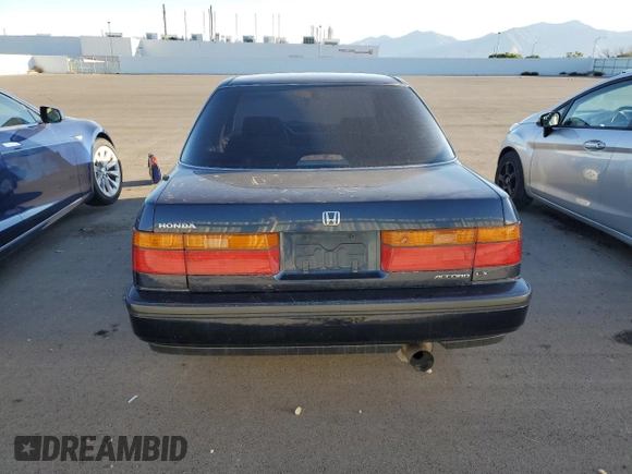 1991 Honda Accord LX with VIN JHMCB7653MC070985, listed as a Copart auction lot 72045464 with 111,911 mi miles and Salvage title. Bid and sale history available at DreamBid. Image 6.