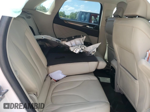 2018 Lincoln MKC Premiere with VIN 5LMCJ1C93JUL32334, listed as a Copart auction lot 51333715 with Not Provided miles and Salvage Title. Bid and sale history available at DreamBid. Image 11.