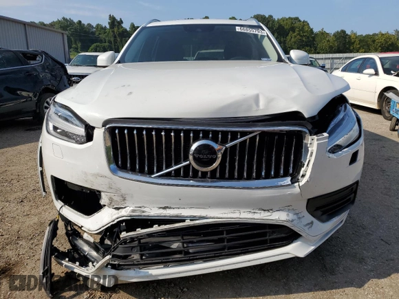 2021 Volvo XC90 Momentum z VIN YV4102CK3M1702436, wystawiony jako Copart lot #66855793 z przebiegiem 41 700 mil mil oraz . Historia ofert i sprzedaży dostępna na DreamBid. Obrazek 5.