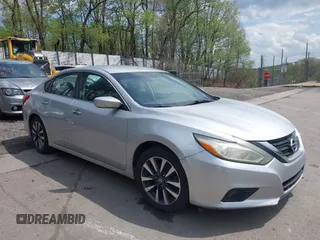 2017 Nissan Altima S z VIN 1N4AL3AP4HC288839, wystawiony jako IAAI lot #42162440 z przebiegiem 222 000 mil mil oraz . Historia ofert i sprzedaży dostępna na DreamBid. Obrazek 1.