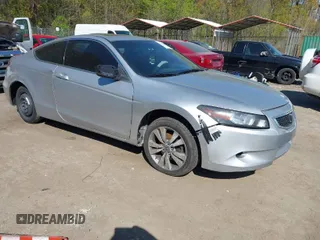 2009 Honda Accord EX z VIN 1HGCS127X9A025228, wystawiony jako IAAI lot #42045693 z przebiegiem 251 864 mil mil oraz . Historia ofert i sprzedaży dostępna na DreamBid. Obrazek 1.
