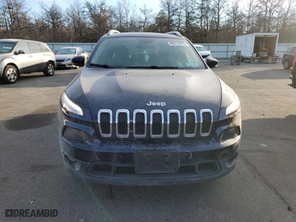2016 Jeep Cherokee Altitude with VIN 1C4PJMCSXGW252863, listed as a Copart auction lot 88013815 with 137,492 mi miles and Salvage Title. Bid and sale history available at carsss.com. Image 5.