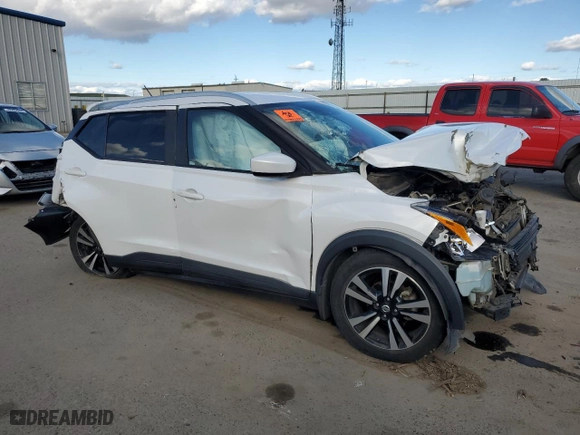 2018 Nissan Kicks S with VIN 3N1CP5CU2JL525606, listed as a Copart auction lot 47390695 with 80,797 mi miles and Non Repairable. Bid and sale history available at carsss.com. Image 4.