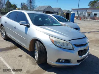 2015 Chevrolet Malibu LT with VIN 1G11D5SL1FF270138, listed as a IAAI auction lot 41810809 with 145,735 mi miles. Bid and sale history available at carsss.com. Image 1.