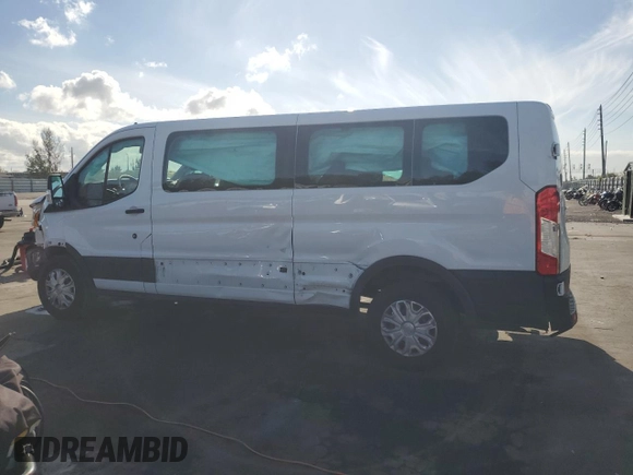 2021 Ford Transit Passenger XL z VIN 1FBAX2Y80MKA30829, wystawiony jako Copart lot #86260144 z przebiegiem 110 572 mil mil oraz Szkoda całkowita • Salvage title. Historia ofert i sprzedaży dostępna na DreamBid. Obrazek 2.