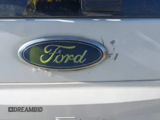 2004 Ford Expedition Eddie Bauer with VIN 1FMFU18L44LA59720, listed as a IAAI auction lot 41948812 with 163,142 mi miles. Bid and sale history available at carsss.com. Image 18.