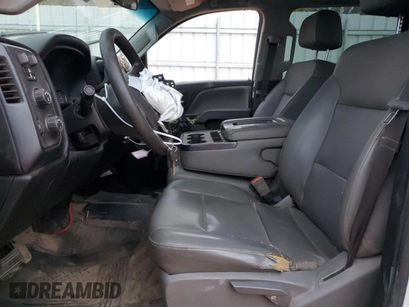 2018 GMC Sierra 2500HD z VIN 1GT12REY5JF232769, wystawiony jako Copart lot #82141064 z przebiegiem Nie podano mil oraz Szkoda całkowita • Salvage title. Historia ofert i sprzedaży dostępna na DreamBid. Obrazek 7.