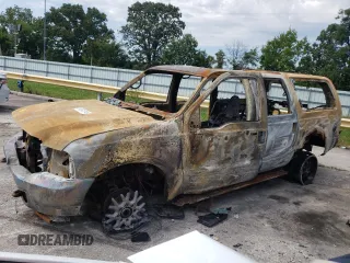 2000 Ford Excursion Limited с VIN 1FMSU43F1YEA85316, выставлен на аукционе Copart как лот 66561314 с пробегом Не указан миль и На запчасти • Non repairable. История ставок и продаж доступна на DreamBid. Изображение 1.