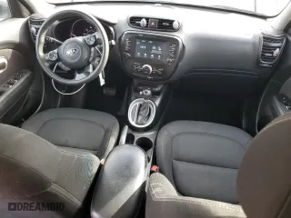 2019 Kia Soul + with VIN KNDJP3A52K7690257, listed as a Copart auction lot 46358195 with 101,471 mi miles and Salvage Title. Bid and sale history available at carsss.com. Image 8.