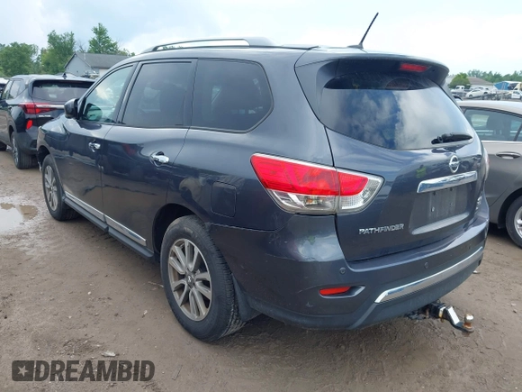 2014 Nissan Pathfinder S with VIN 5N1AR2MM1EC649794, listed as a IAAI auction lot 42611322 with 118,257 mi miles and . Bid and sale history available at DreamBid. Image 3.