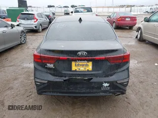 2021 Kia Forte LXS with VIN 3KPF24AD2ME270647, listed as a IAAI auction lot 41708527 with 18,010 mi miles. Bid and sale history available at carsss.com. Image 16.