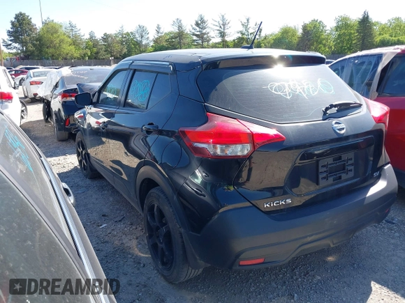 2018 Nissan Kicks SV z VIN 3N1CP5CU2JL506943, wystawiony jako IAAI lot #39346949 z przebiegiem 70 858 mil mil oraz . Historia ofert i sprzedaży dostępna na DreamBid. Obrazek 3.