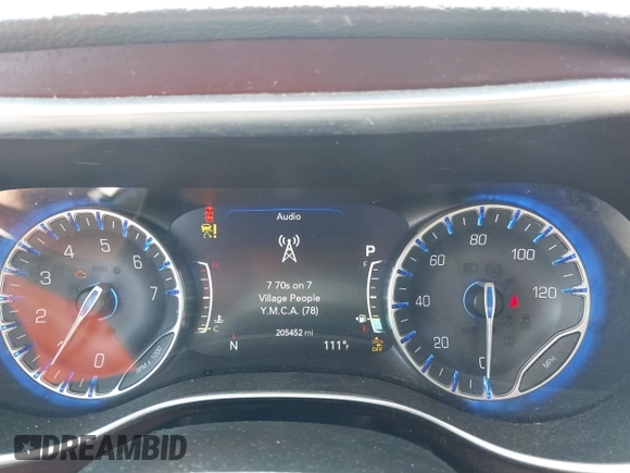 2017 Chrysler Pacifica Limited with VIN 2C4RC1GG7HR525064, listed as a IAAI auction lot 42572835 with 205,452 mi miles and . Bid and sale history available at DreamBid. Image 7.