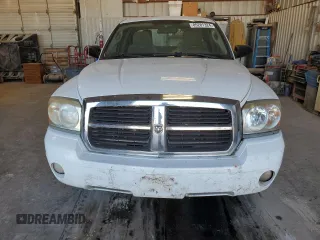 2005 Dodge Dakota SLT with VIN 1D7HE42N35S290529, listed as a Copart auction lot 85281324 with 240,754 mi miles and Clean title. Bid and sale history available at DreamBid. Image 5.