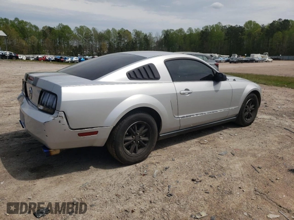 2005 Ford Mustang Deluxe with VIN 1ZVFT80N855113665, listed as a Copart auction lot 52346295 with 116,879 mi miles and Salvage title. Bid and sale history available at DreamBid. Image 3.