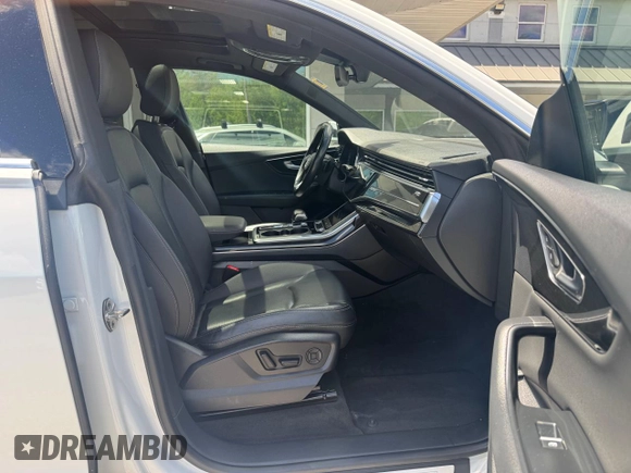 2019 Audi Q8 Premium Plus z VIN WA1BVAF15KD028897, wystawiony jako Copart lot #58662265 z przebiegiem 108 105 mil mil oraz Tytuł czysty. Historia ofert i sprzedaży dostępna na DreamBid. Obrazek 5.