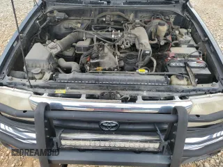 2000 Toyota Tacoma PreRunner with VIN 4TASM92N5YZ656353, listed as a Copart auction lot 60295275 with 281,573 mi miles and Clean title. Bid and sale history available at DreamBid. Image 11.