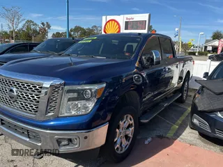 2017 Nissan Titan XD SL with VIN 1N6BA1F28HN511102, listed as a Copart auction lot 84036204 with 138,403 mi miles and Clean Title. Bid and sale history available at carsss.com. Image 2.