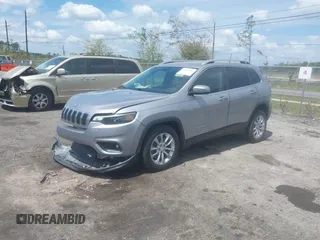 2019 Jeep Cherokee Latitude with VIN 1C4PJLCB7KD114583, listed as a IAAI auction lot 41908161 with 42,286 mi miles. Bid and sale history available at carsss.com. Image 17.