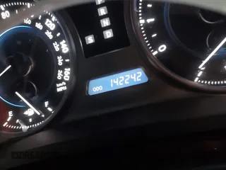2010 Lexus IS with VIN JTHBF5C29A5109481, listed as a IAAI auction lot 41293525 with 142,242 mi miles. Bid and sale history available at carsss.com. Image 15.