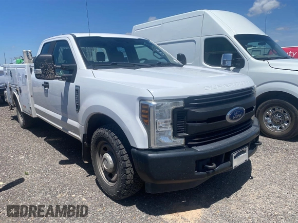 2019 Ford F-350 XL with VIN 1FD7X3A64KEG78525, listed as a IAAI auction lot 42726883 with 157,975 mi miles and . Bid and sale history available at DreamBid. Image 17.