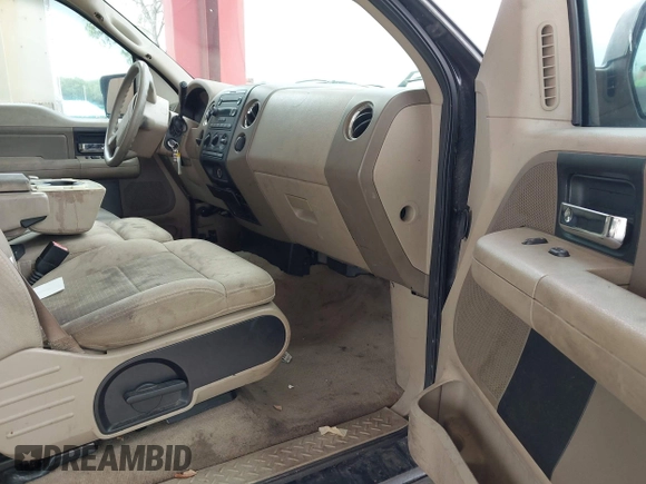 2006 Ford F-150 XLT with VIN 1FTPX12526FA58965, listed as a IAAI auction lot 42659376 with 183,019 mi miles and . Bid and sale history available at DreamBid. Image 5.