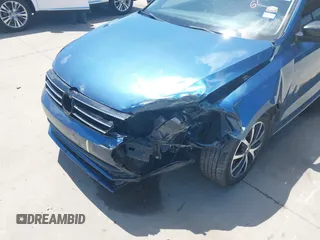 2016 Volkswagen Jetta Sedan 1.4T SE with VIN 3VWD67AJ8GM218112, listed as a IAAI auction lot 42061478 with 84,860 mi miles. Bid and sale history available at carsss.com. Image 6.