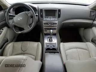 2015 Infiniti Q40 with VIN JN1CV6AR3FM521751, listed as a Copart auction lot 77569534 with 118,245 mi miles and Clean Title. Bid and sale history available at carsss.com. Image 8.