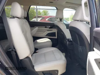 2020 Kia Telluride S with VIN 5XYP64HC7LG018450, listed as a IAAI auction lot 42072769 with 93,110 mi miles and . Bid and sale history available at DreamBid. Image 8.