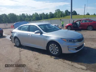 2016 Kia Optima EX z VIN 5XXGU4L35GG055651, wystawiony jako IAAI lot #42331916 z przebiegiem 149 683 mil mil oraz . Historia ofert i sprzedaży dostępna na DreamBid. Obrazek 1.